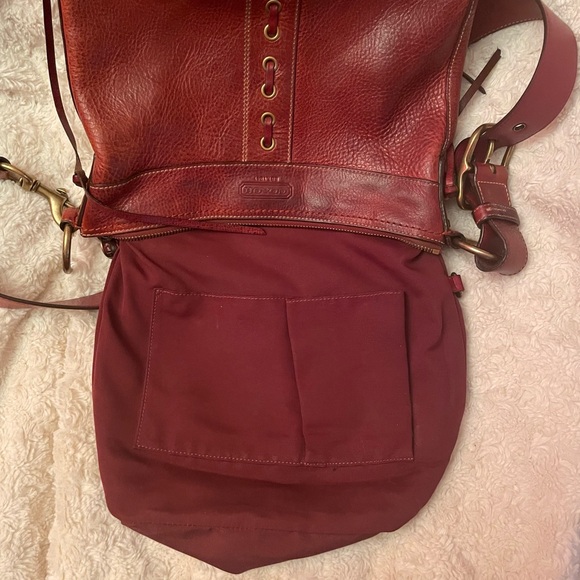 Vintage Rare Coach Leather Chelsea Equestrian Laced Crossbody in Reddish Brown - Picture 14 of 15